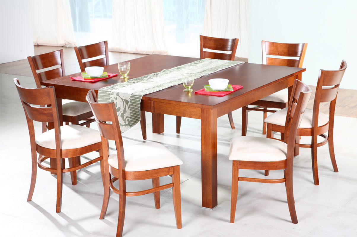 La mesa JADON con ala desplegable y sus 4 sillas GRACE