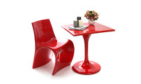 Mesa auxiliar de dise&ntilde;o roja LUNA