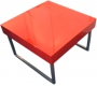 Mesa de sal&oacute;n cuadrara MORGAN lacada roja