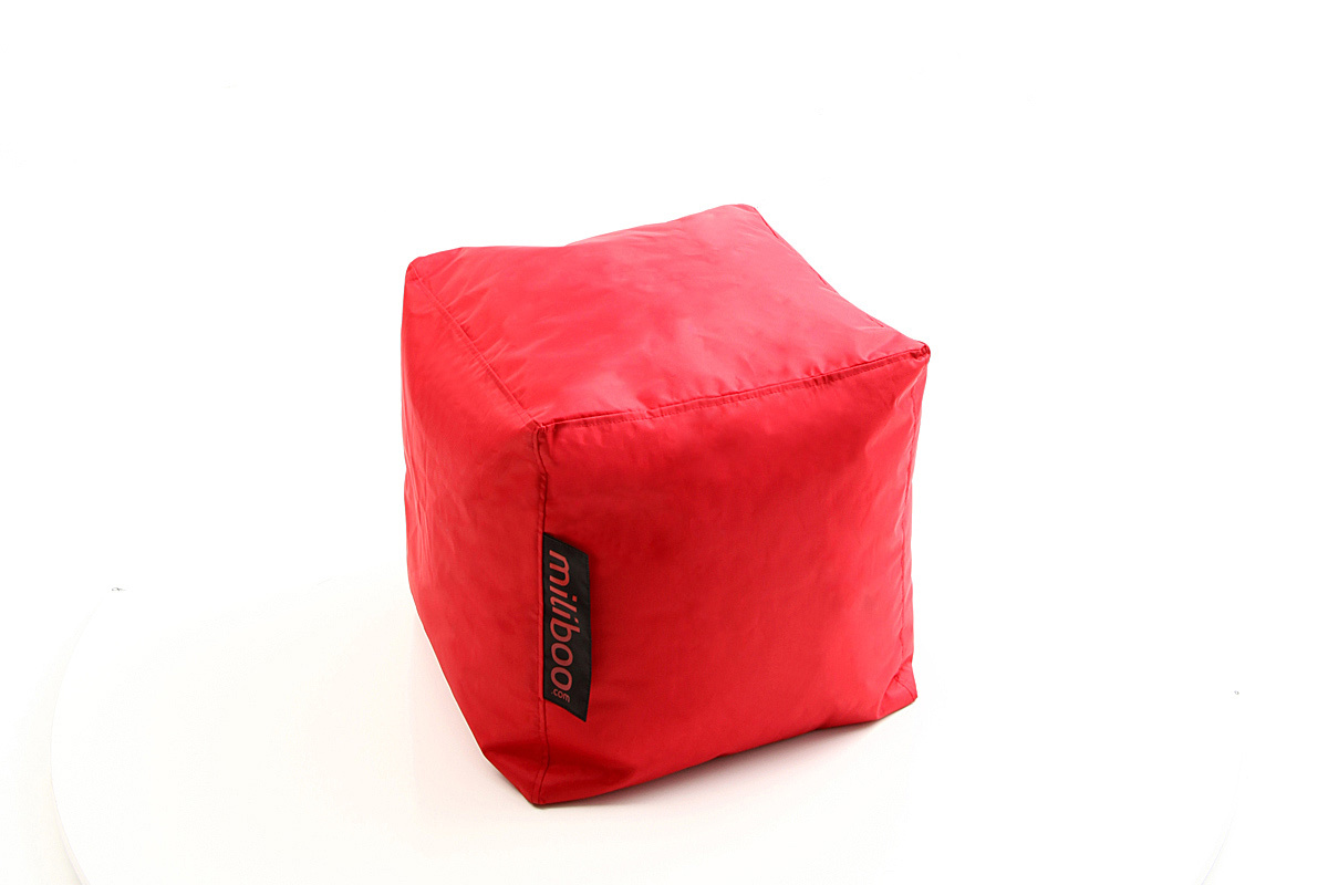 Puf de dise&ntilde;o cuadrado rojo CUBAG 
