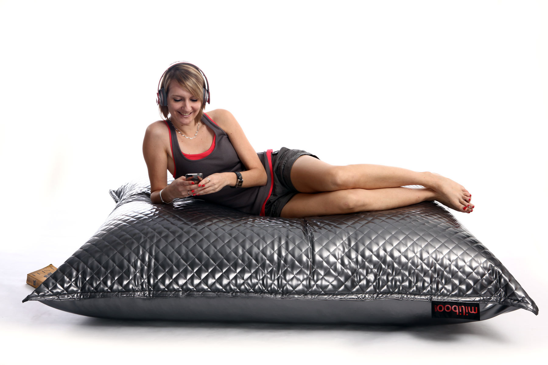 Puf gigante acolchonado de dise&ntilde;o plateado BIG MILIBAG TREND