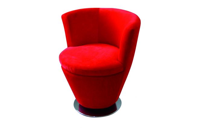Sill&oacute;n de sal&oacute;n moderno de color rojo Cooper