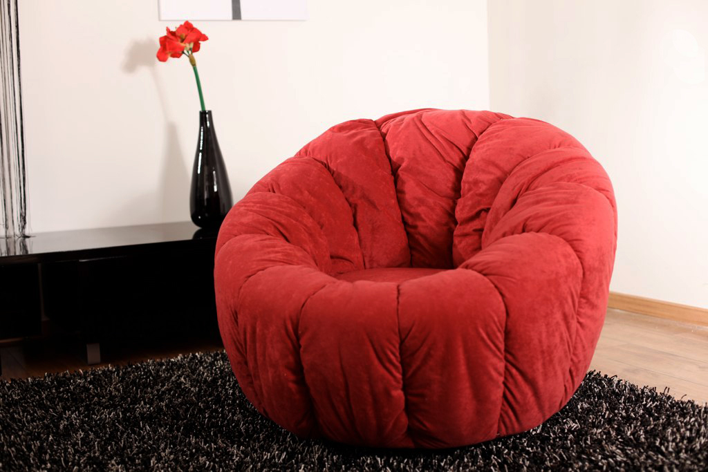 Sill&oacute;n Flower ultra confortable giratorio de color rojo
