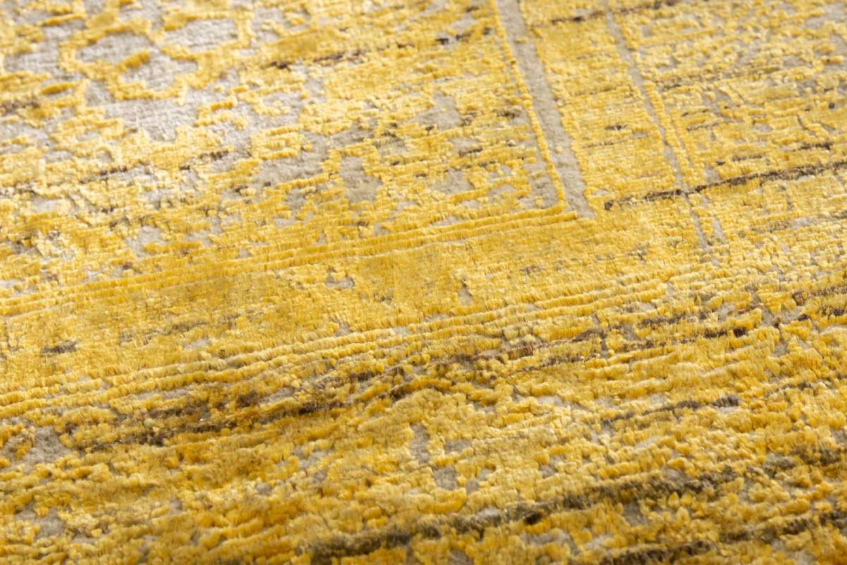 Alfombra efecto desgastado amarillo con motivo grabado 160 x 230 cm PERSE