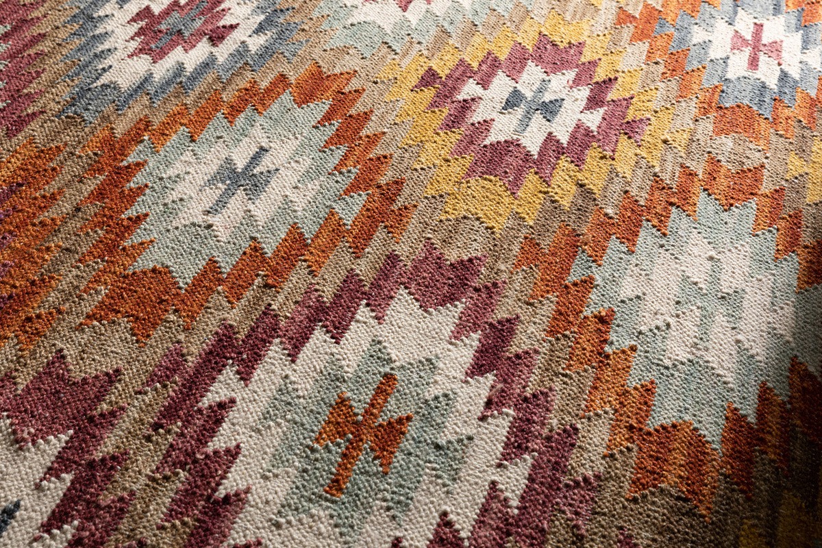 Alfombra kilim tejida a la mano en lana y algodn 160 x 230 cm CHEYENE