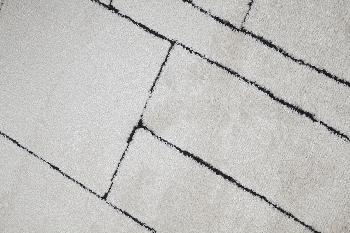 Alfombra rectangular con estampado geomtrico blanco roto y negro 160 x 230 cm ENVY