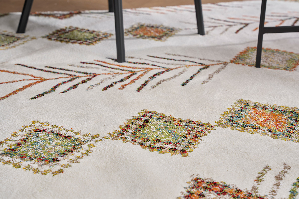 Alfombra rectangular con motivos bereberes multicolores 160 x 230 cm SPELL