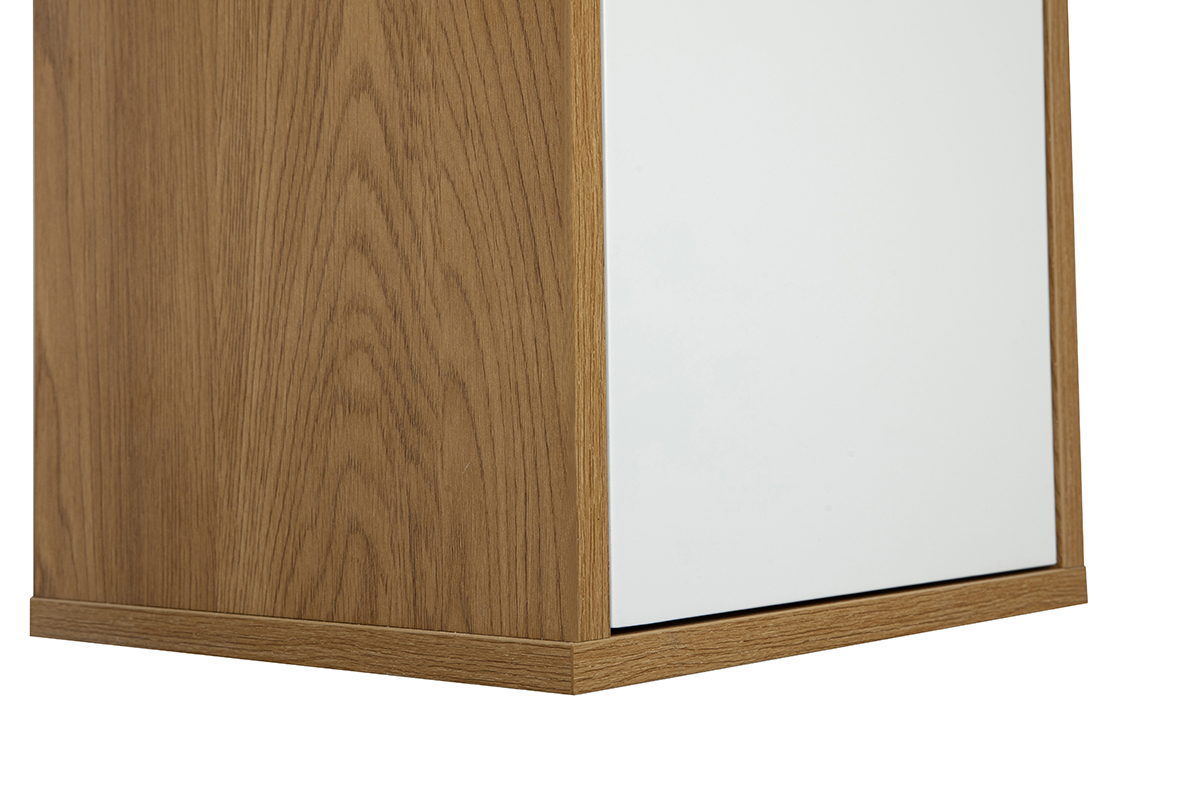 Detalle de un mueble de pared en madera clara y acabado blanco, vista en 3/4.