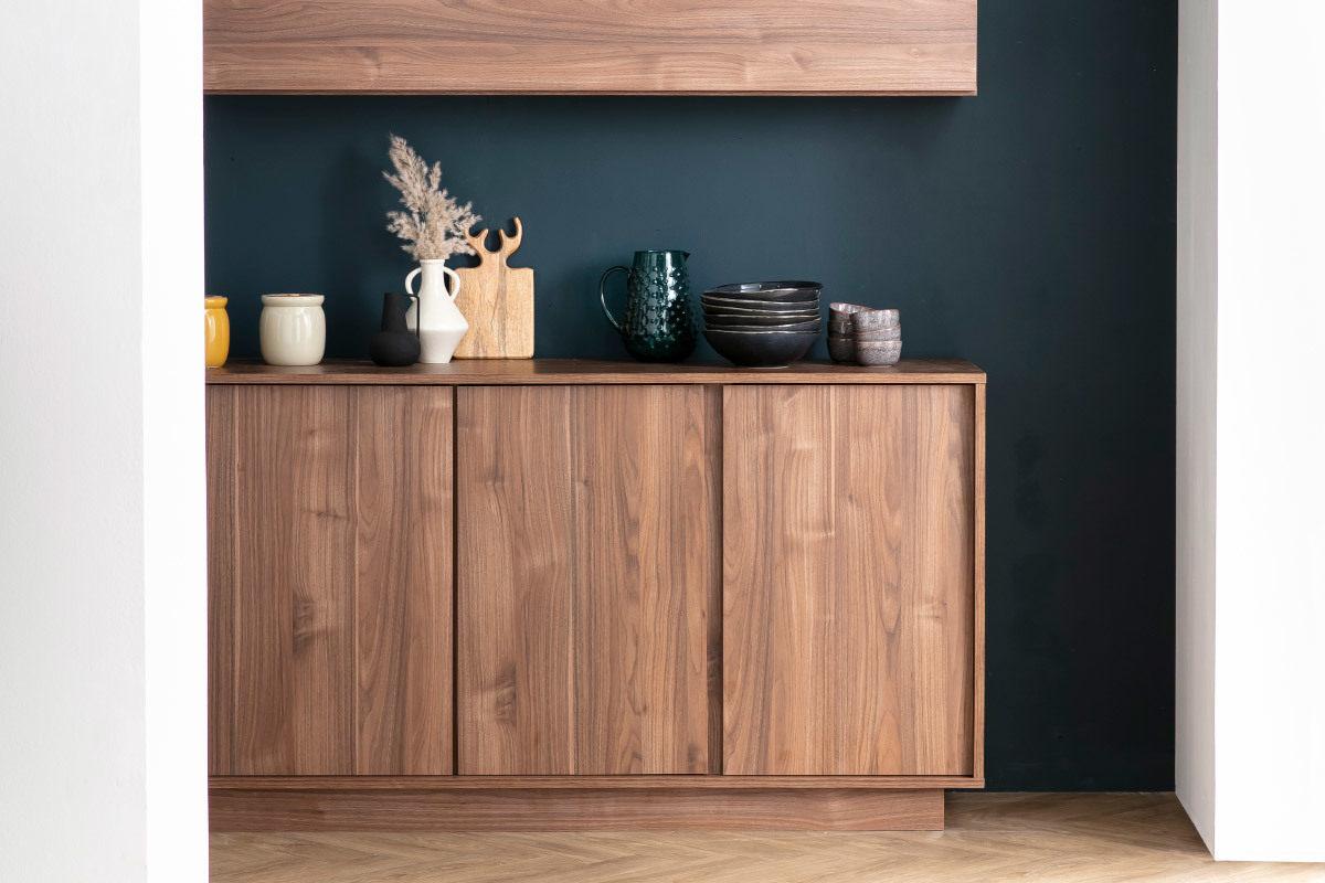 Aparador moderno chapado nogal L180 cm COMO