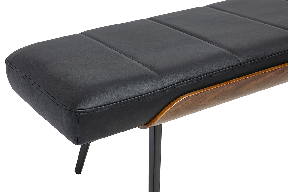 Banco negro de madera oscura y metal negro, vista cercana del asiento de poliuretano