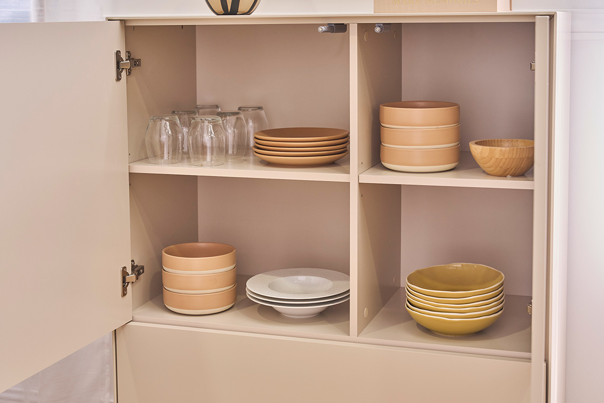 Buffet alto beige 2 puertas 1 caj�n L90 cm GRAY