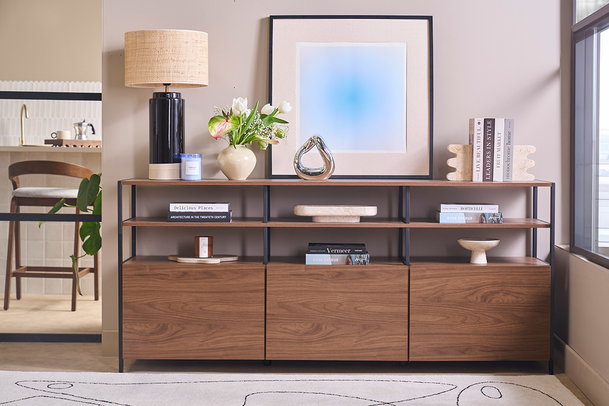 Buffet bajo acabado madera oscura nogal y metal negro L180 cm MAXENCE