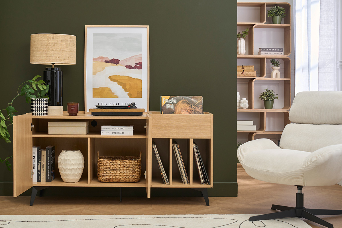 Buffet para almacenamiento de vinilos en madera clara acabado roble y metal negro L140 cm SEDA