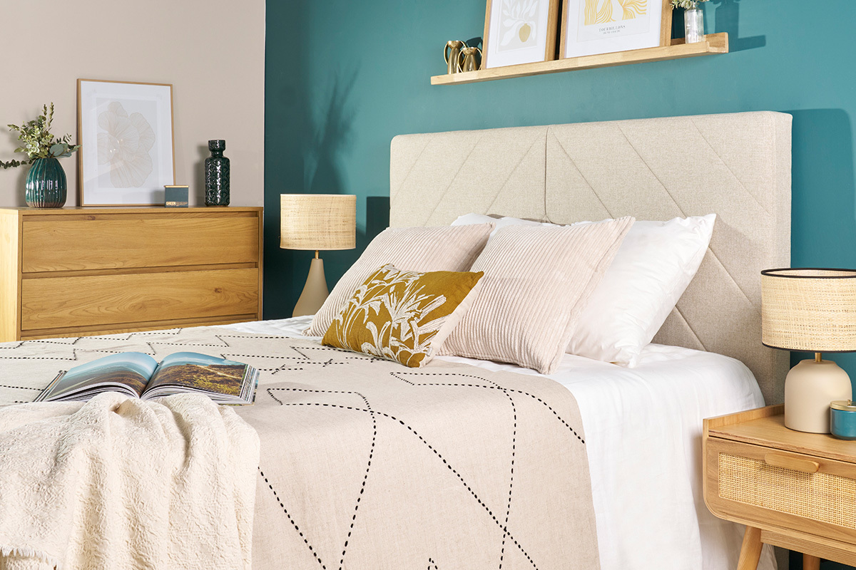 Cabecero de cama de tela efecto aterciopelado beige 160 cm AVAH