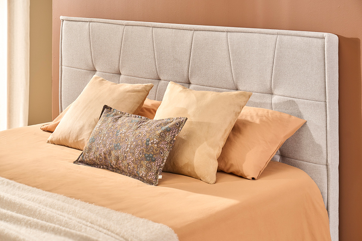 Cabecero tapizado en tela de efecto terciopelo beige L170 cm SUKA