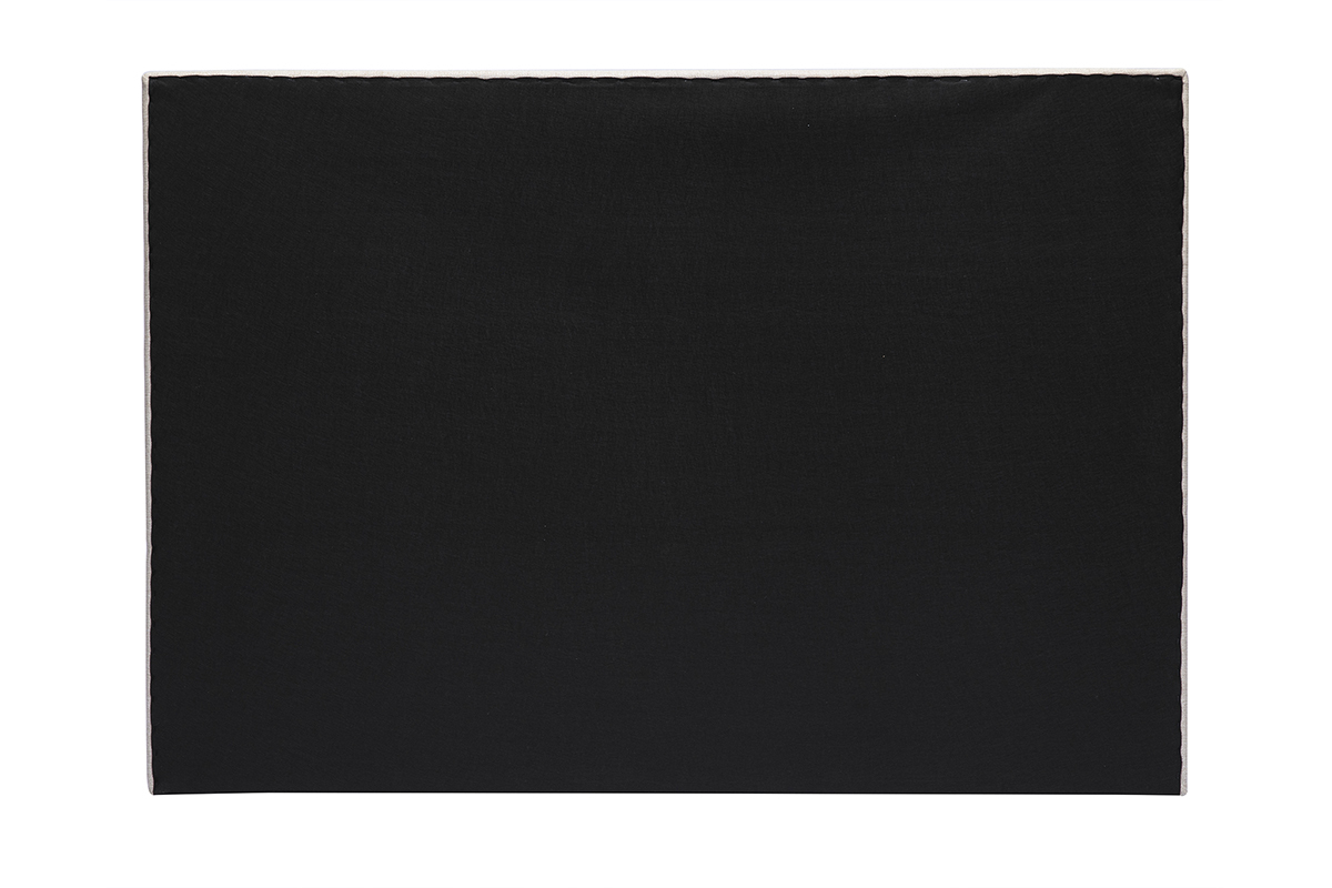 Espalda de un cabecero de tela beige crema CLOVIS, vista de frente.