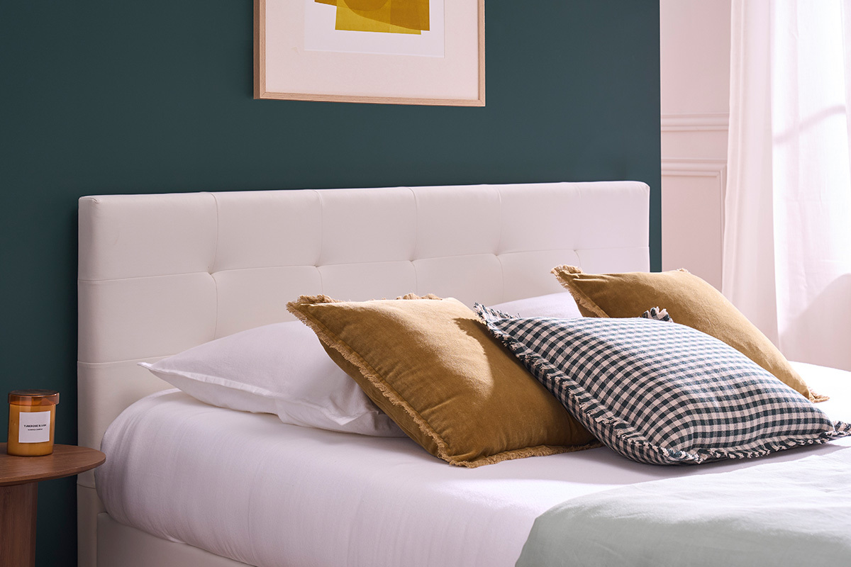 Cama 160 x 200 PU blanca acolchada MARQUISE
