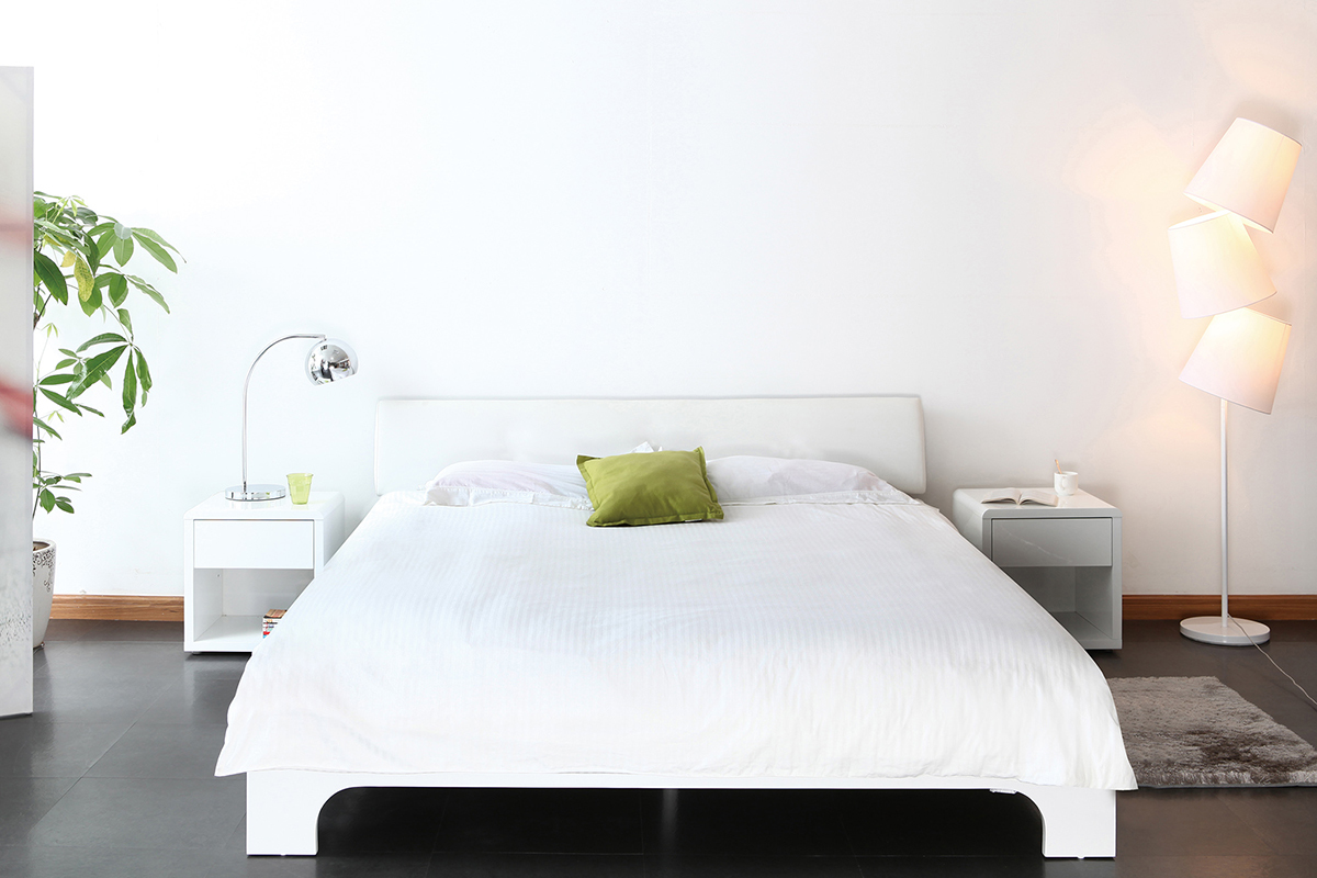 Cama dise�o lacado blanco 2 personas 140x190 ELIAH