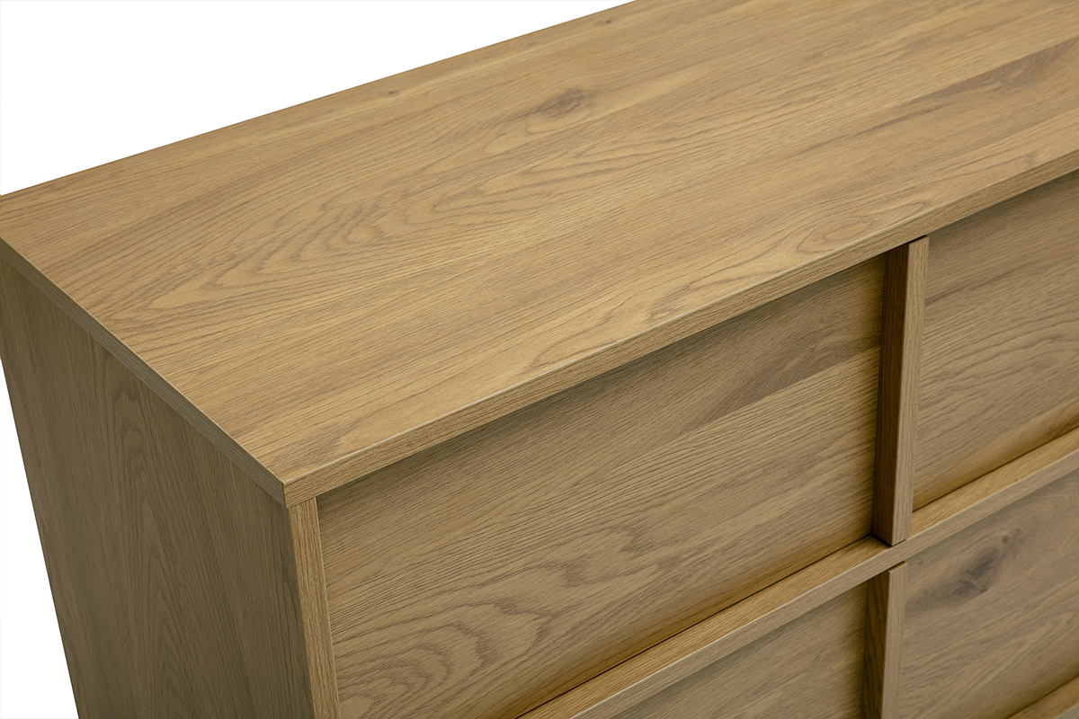 C�moda con acabado en madera clara de roble con 3 cajones, vista desde arriba