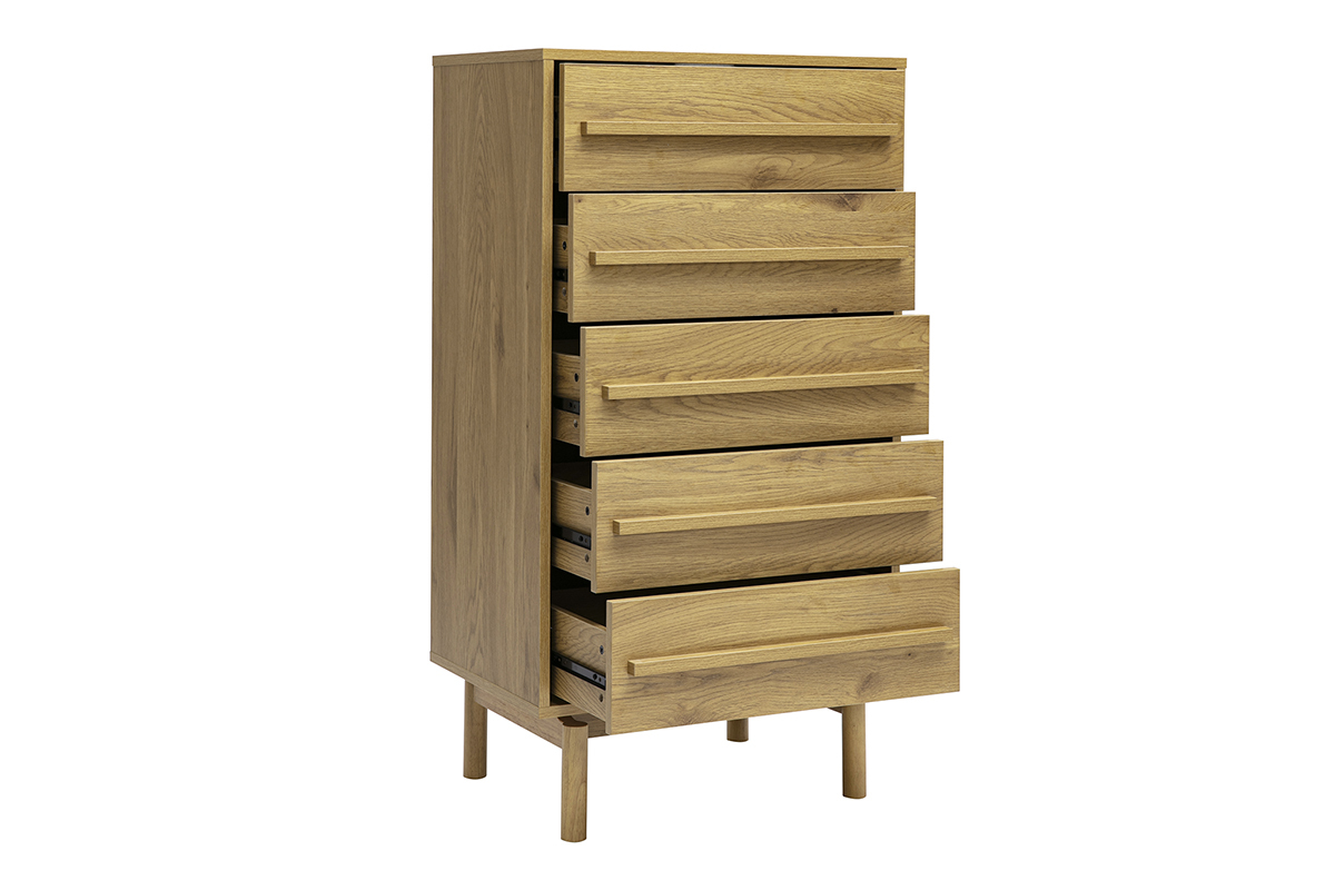 C�moda alta de madera de roble, 5 cajones, vista en 3/4, patas de madera maciza de hevea.