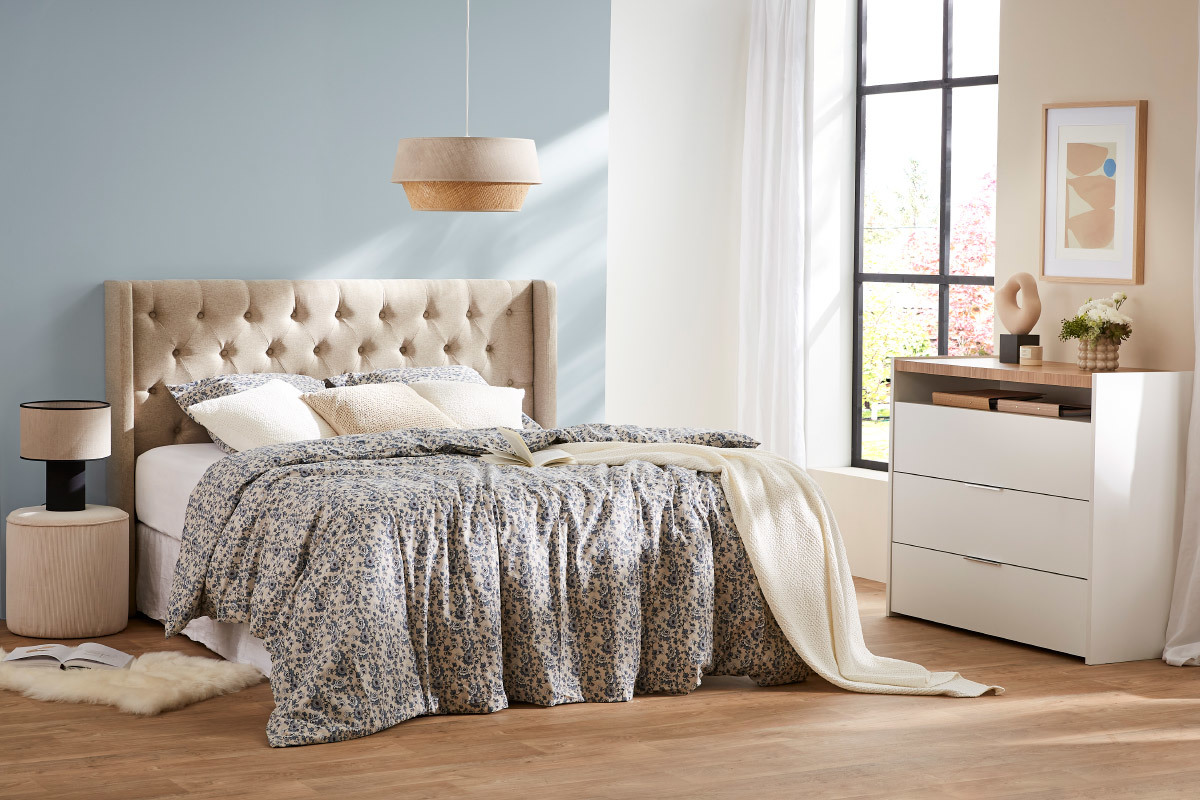Cmoda de 3cajones blanco mate con tablero acabado nogal 110cm VERDI