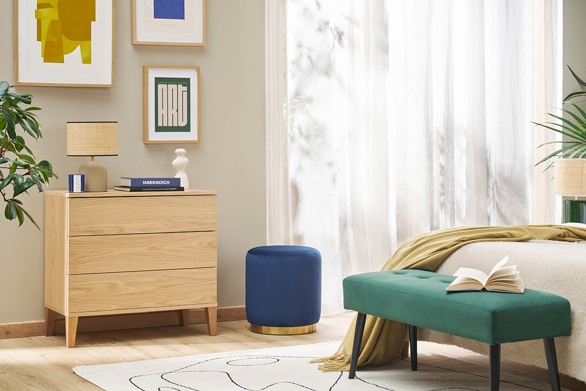 Cmoda nrdica de 3cajones de madera clara FREDDY