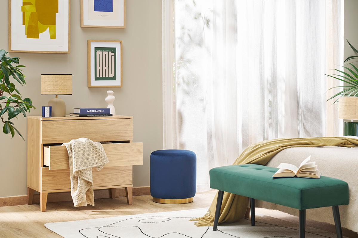 Cmoda nrdica de 3cajones de madera clara FREDDY