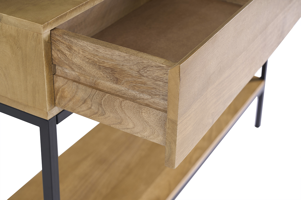 Vista detallada de un caj�n abierto de la consola industrial de madera de mango y metal negro.