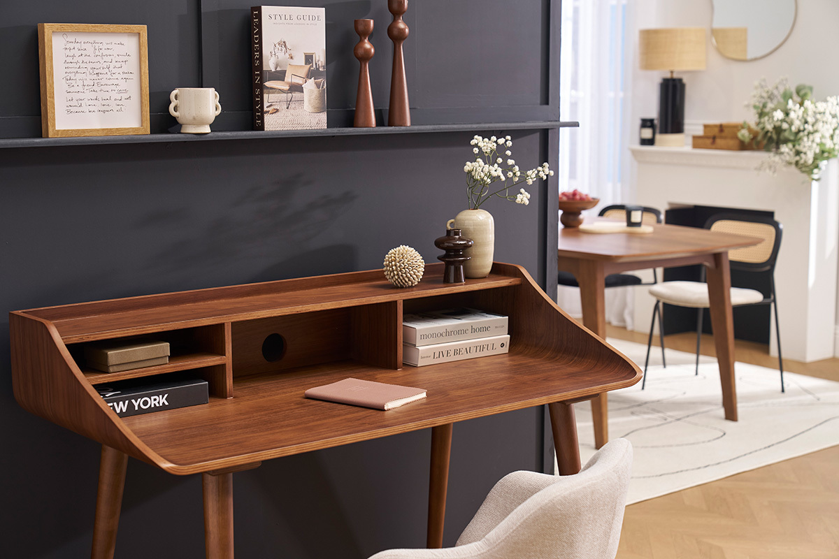 Escritorio en nogal NORDECO