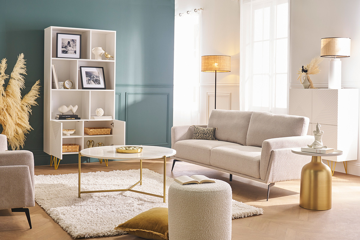 Estantera de diseo con grabados blanco mate y metal dorado con 2 puertas 86 cm OZEN