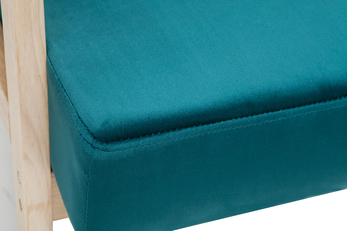 Fauteuil nrdico en terciopelo azul petrleo y madera clara ABYSS