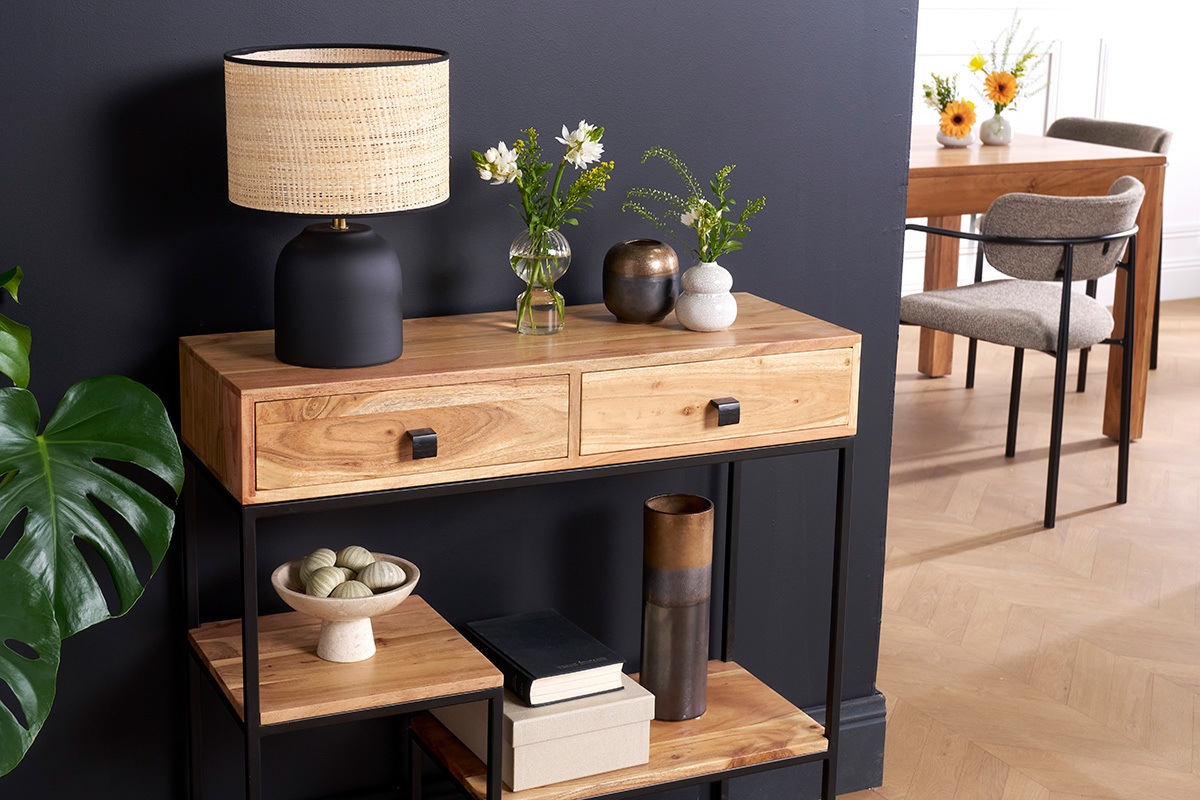 Lmpara de mesa de cermica negra con pantalla de rafia 35 cm ROCHA