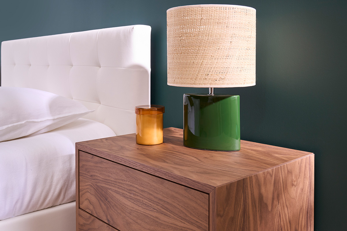 Lmpara de mesa de cermica verde oscuro con pantalla de rafia natural 40 cm TIGA
