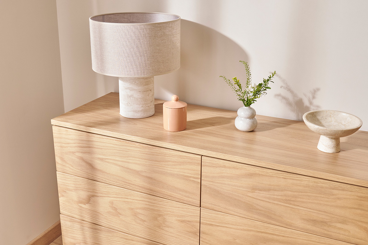 Lmpara de mesa de diseo efecto travertino con pantalla de lino 37 cm SEMA