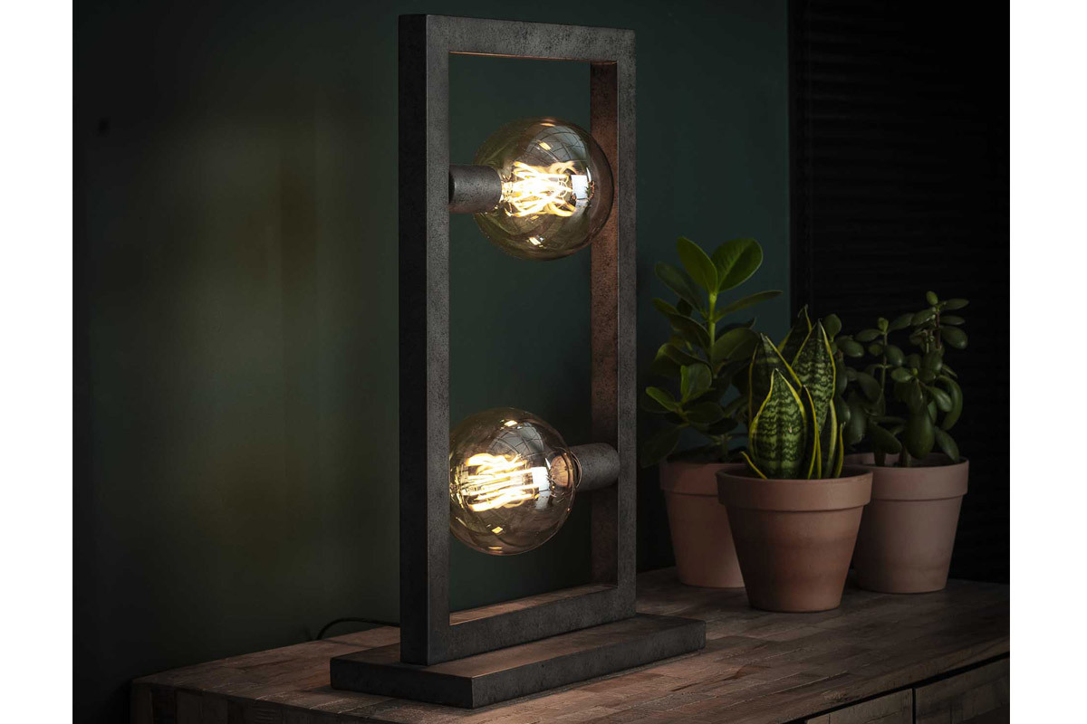 Lmpara de mesa en metal envejecido y cristal LIDO