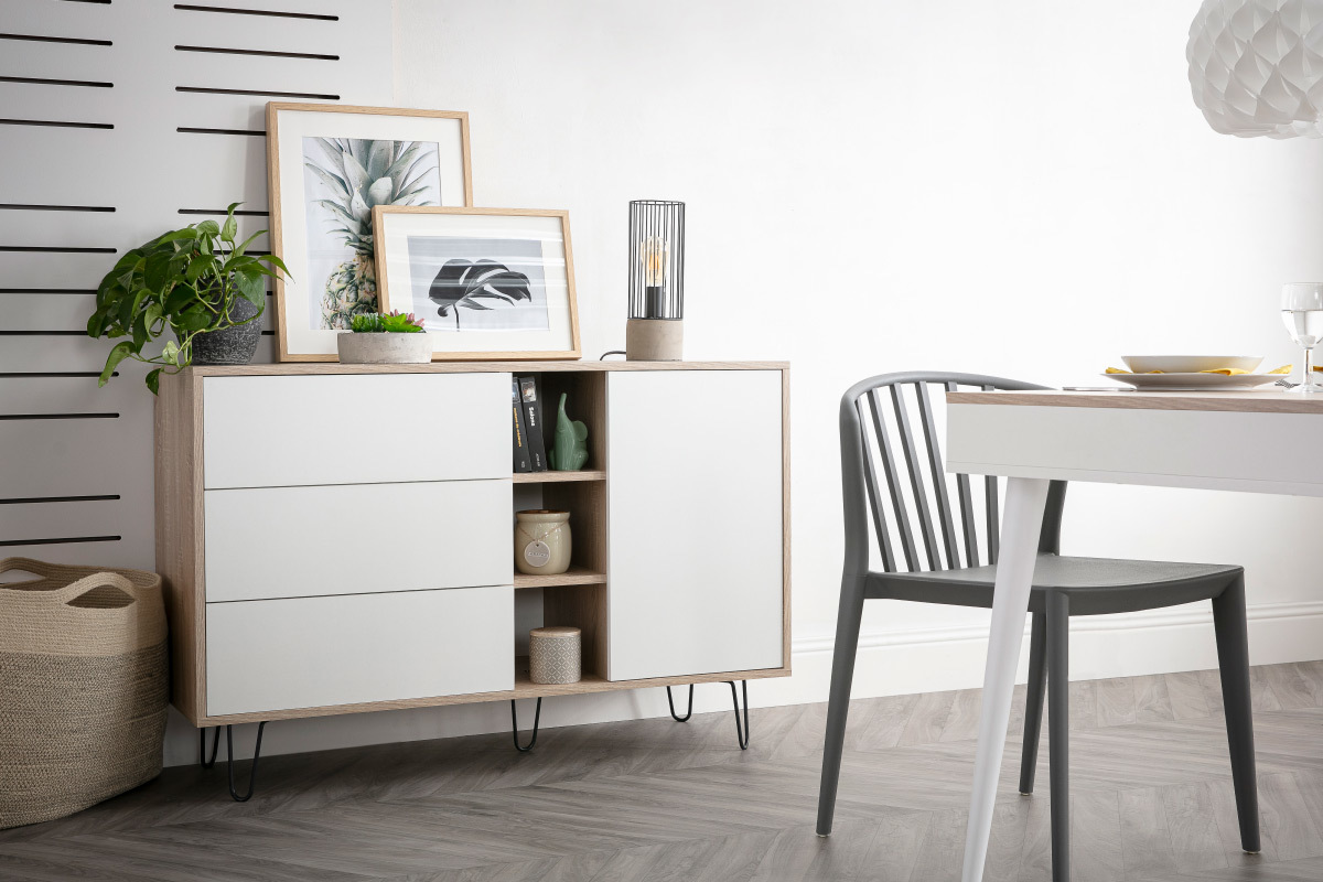 Lmpara de mesa industrial en metal base cemento CONCRETE