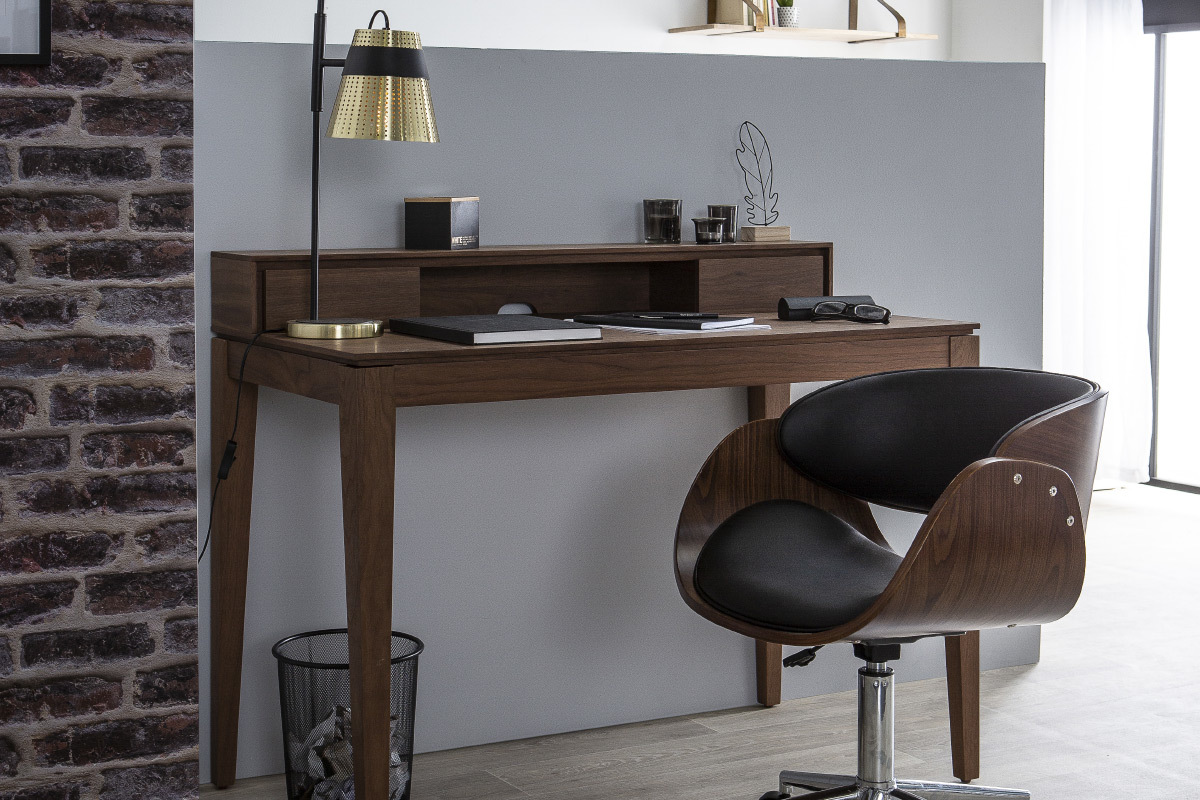 L�mpara de mesa moderna metal perforado dorado y negro TRENTO