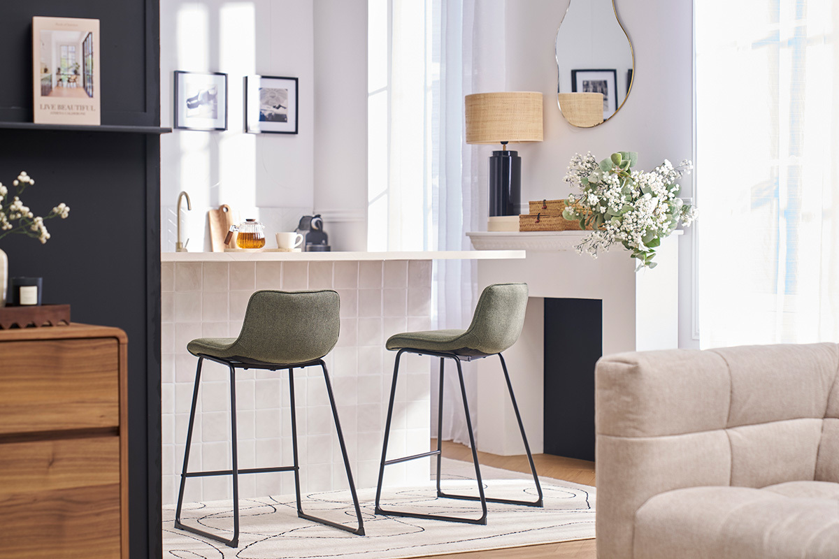 Lmpara de mesa negra de cermica y pantalla de rabane H64 cm MAJES