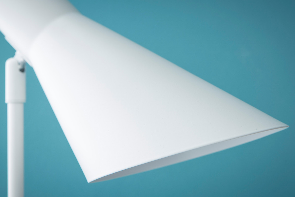Lmpara de pie moderna metal blanco AMPLO