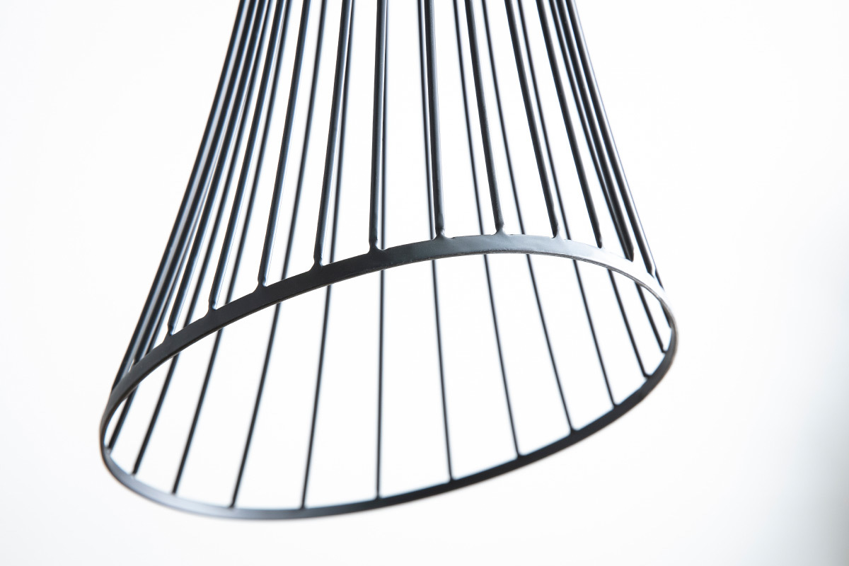 L�mpara de techo moderna metal negra MARYLIN