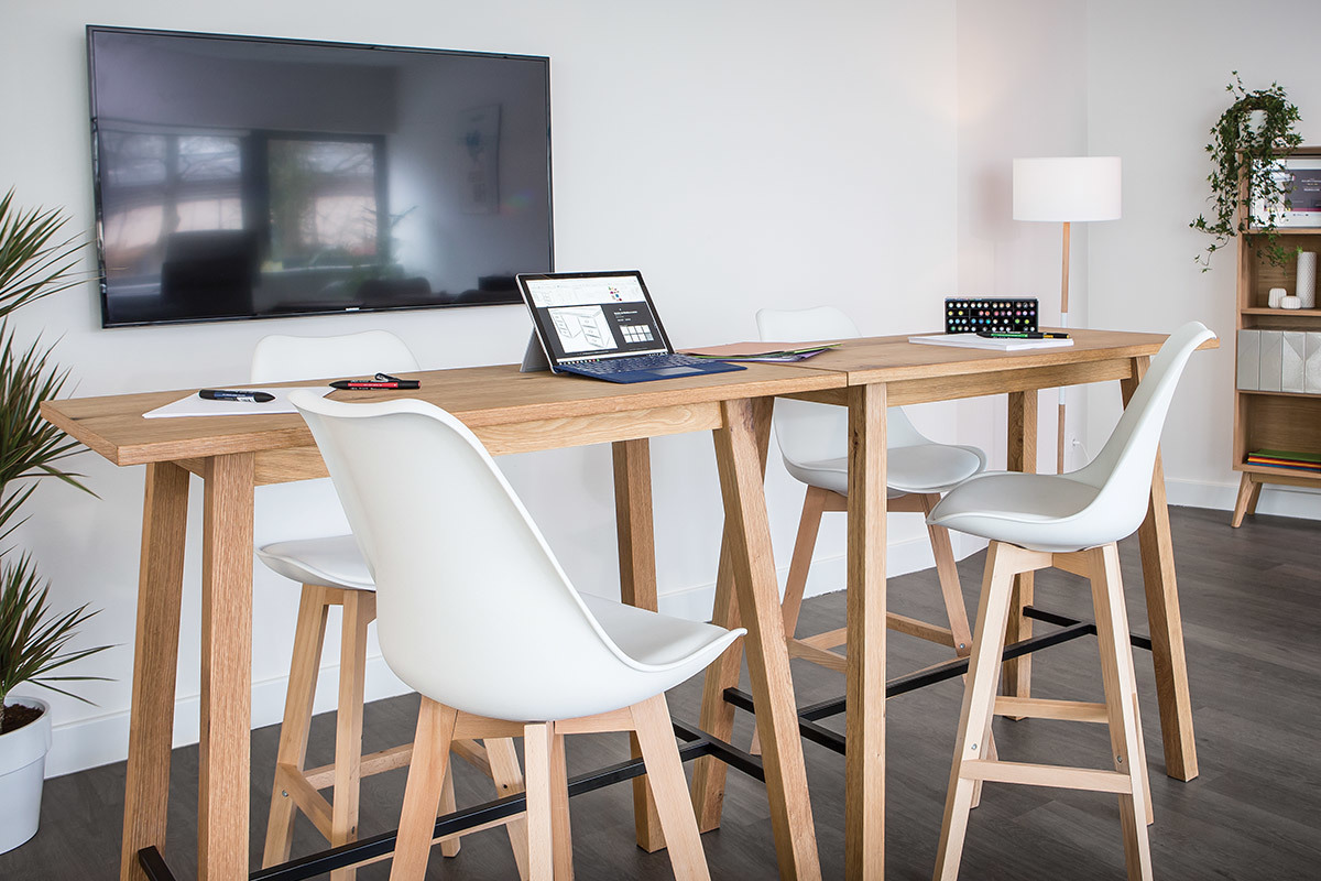 Lote de dos taburetes de bar dise�o gris oscuro 65cm PAULINE