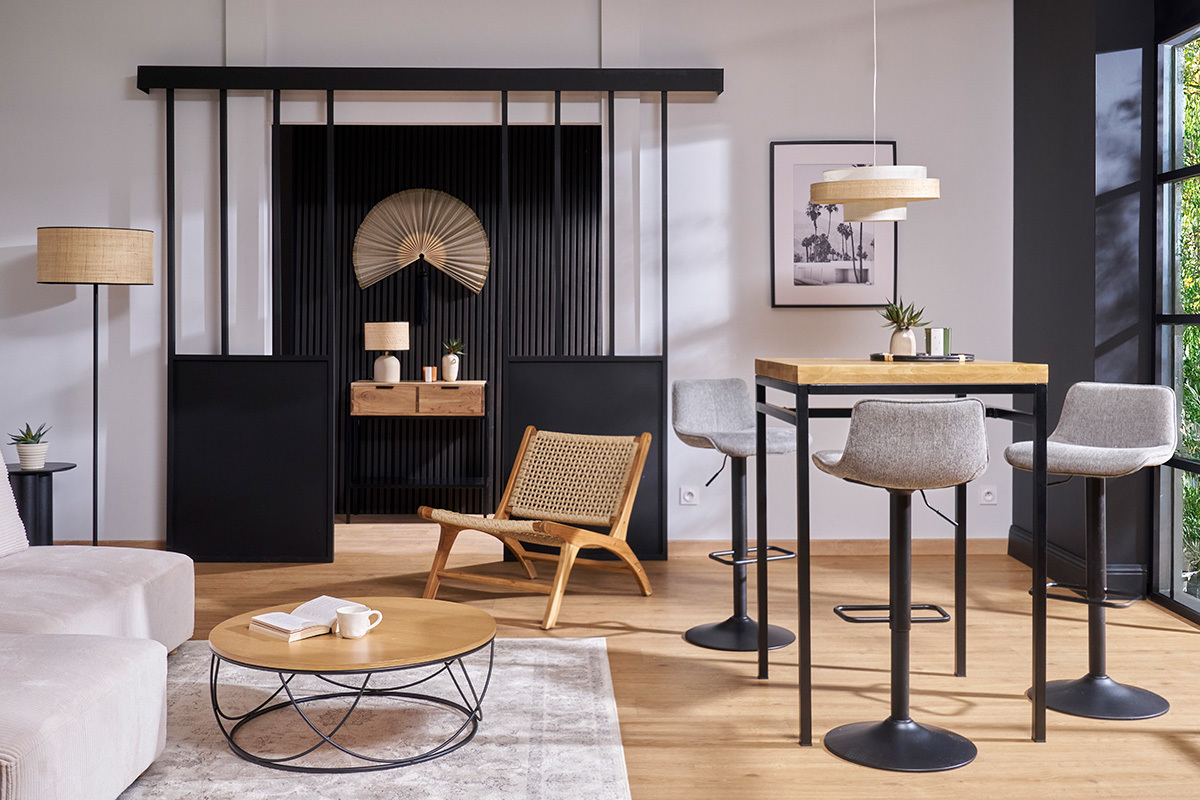Mesa alta cuadrada en madera de mango y metal negro YPSTER