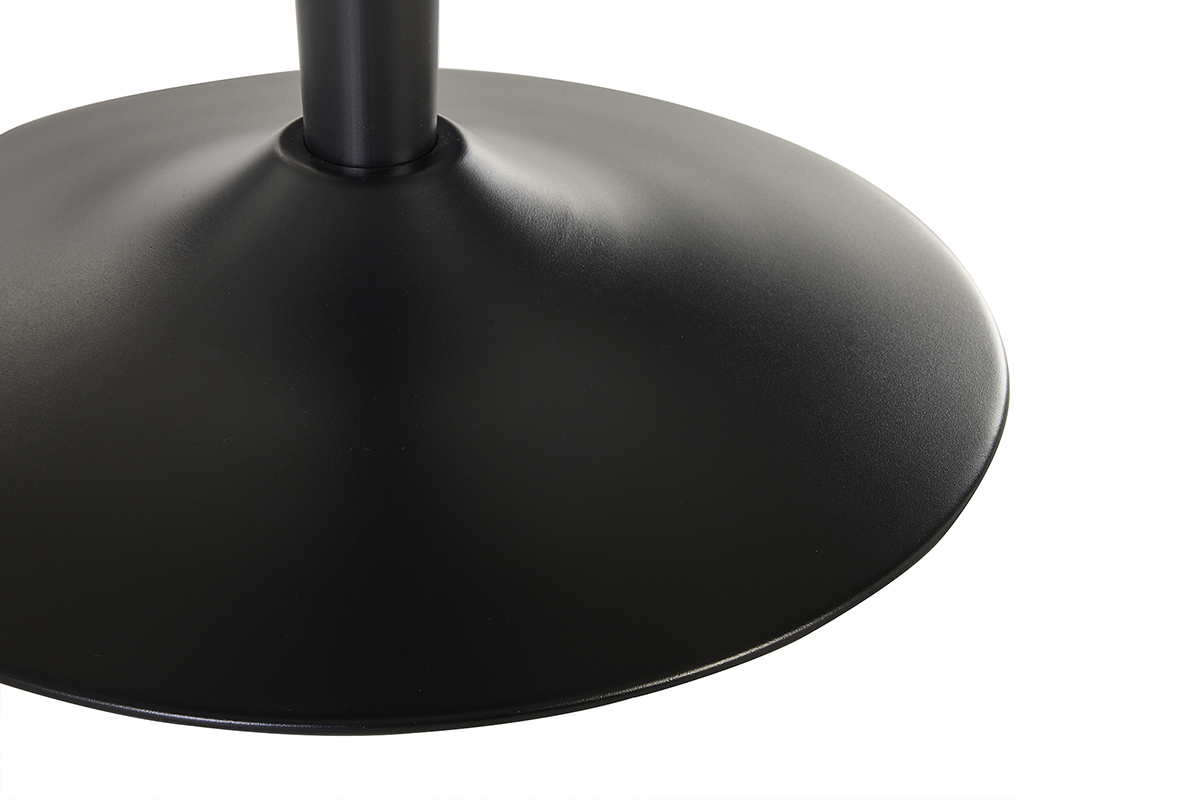 Vista cercana del pie central negro de la mesa de comedor MALOU.