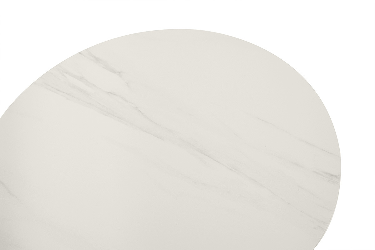 Mesa baja redonda de cer�mica blanca, vista desde arriba.