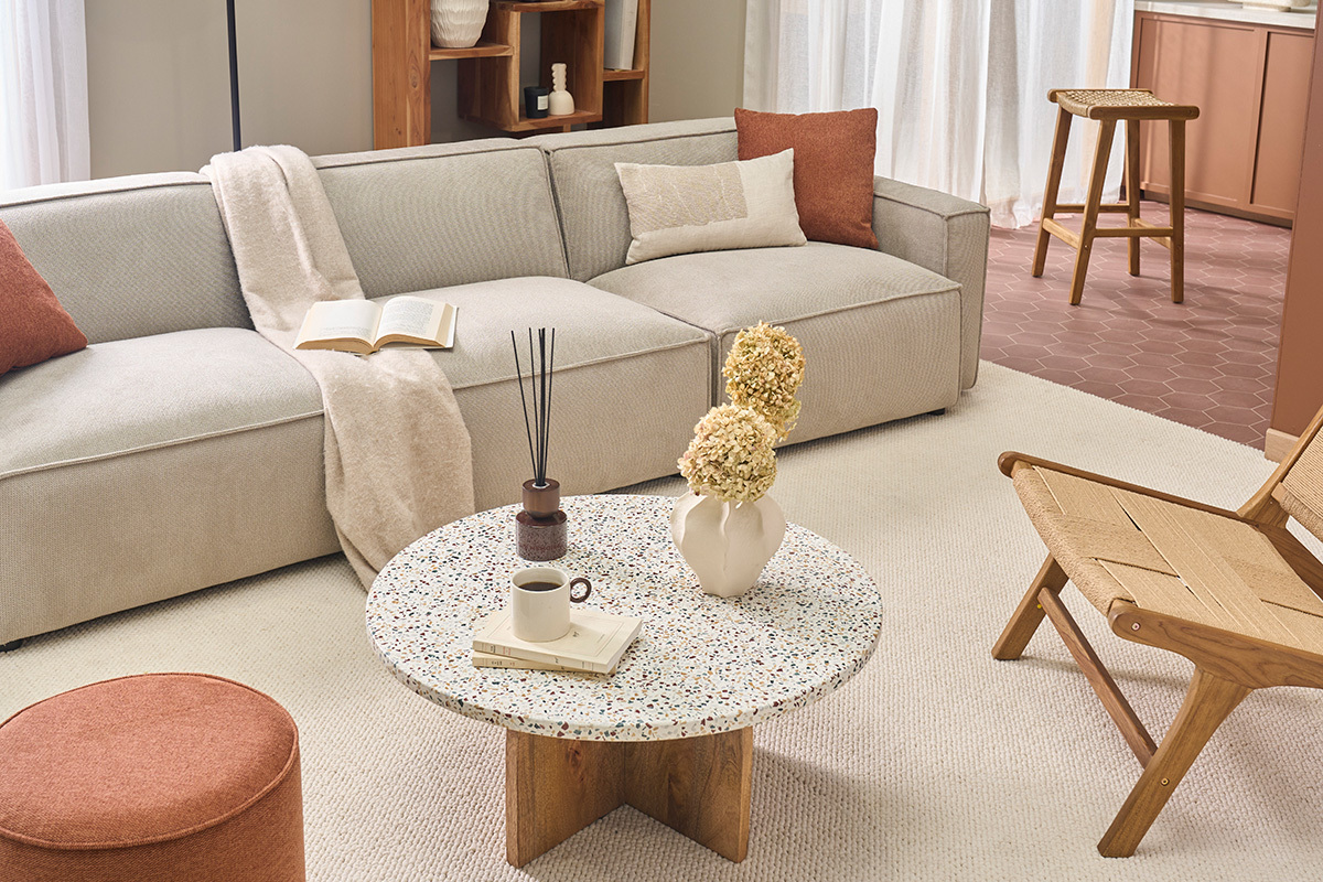 Mesa baja redonda en terrazo y madera clara de mango macizo D79.5 cm NESSA