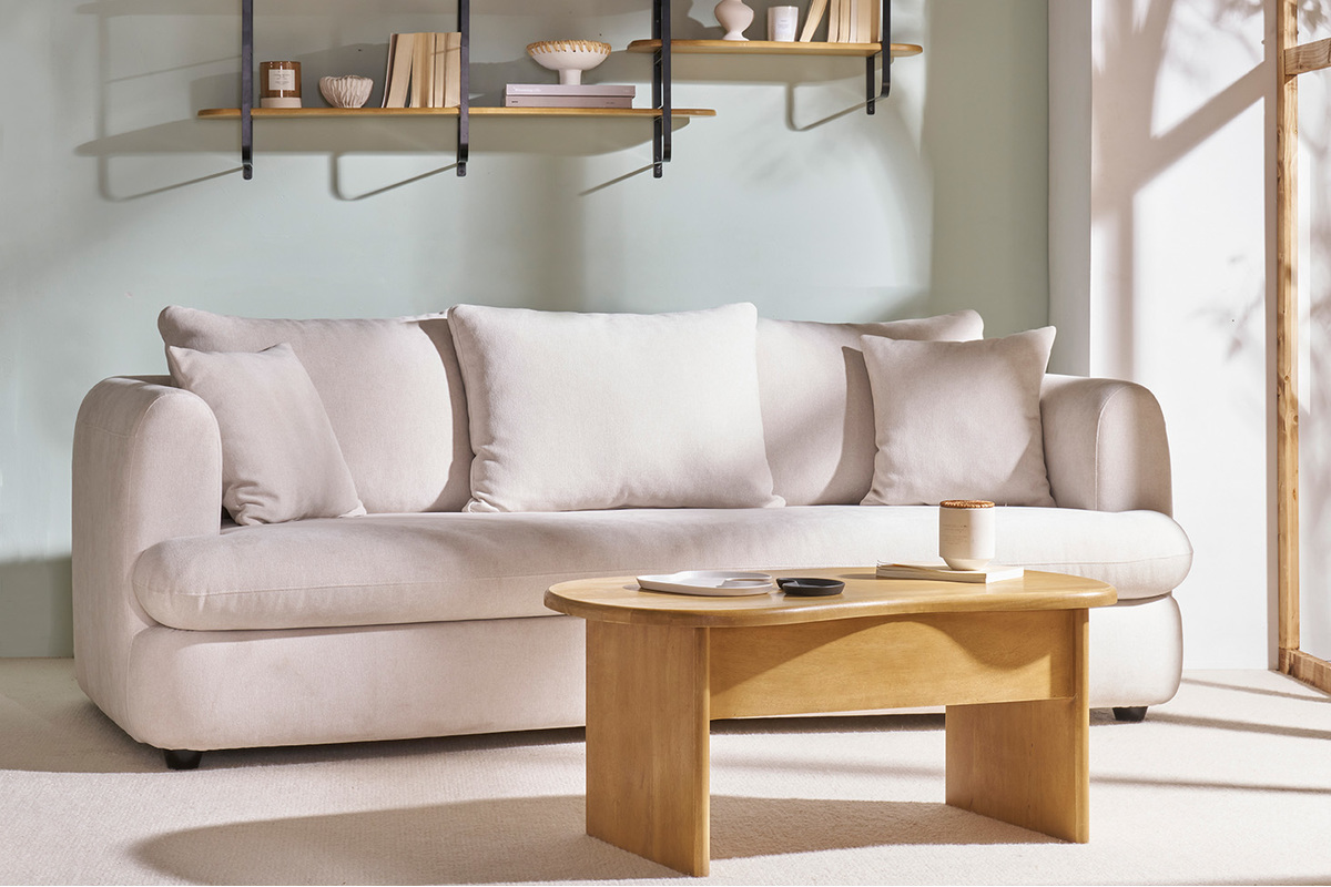 Mesa de centro elevable de dise�o en forma de jud�a, de madera maciza de mango, con almacenamiento, vista lateral.