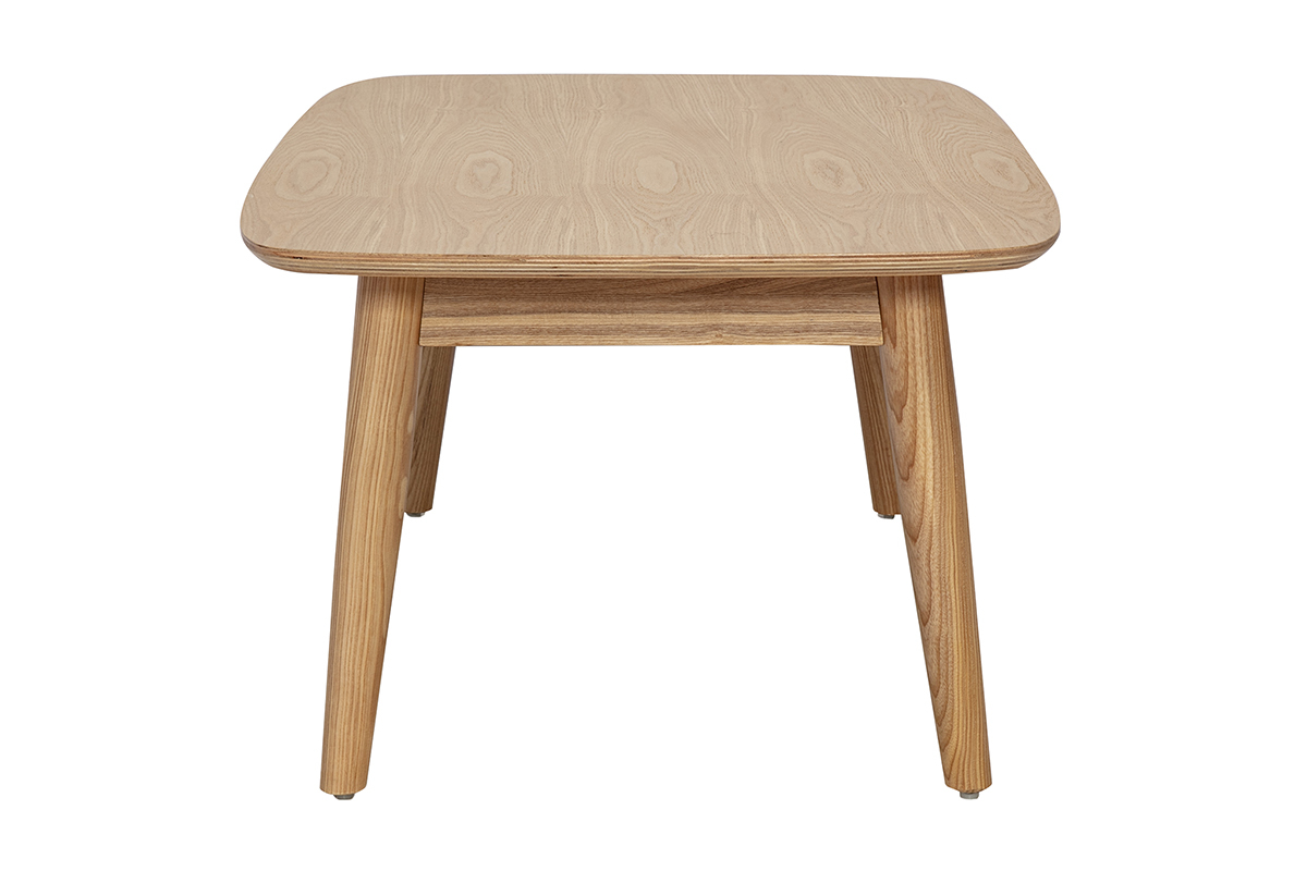 Mesa baja rectangular de madera clara, vista de perfil, patas c�nicas y tablero con bordes redondeados.