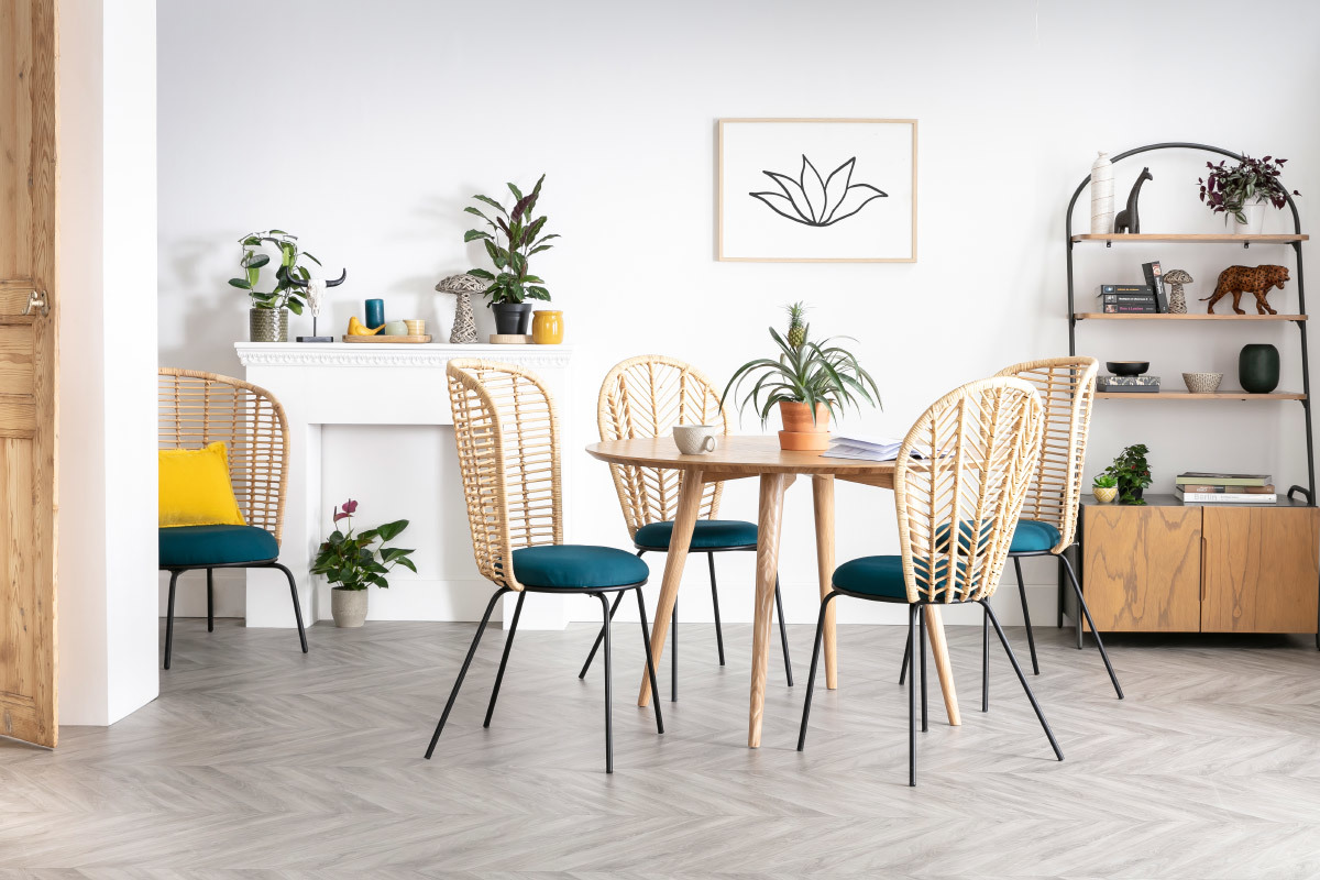 Mesa de comedor diseo fresno LIVIA