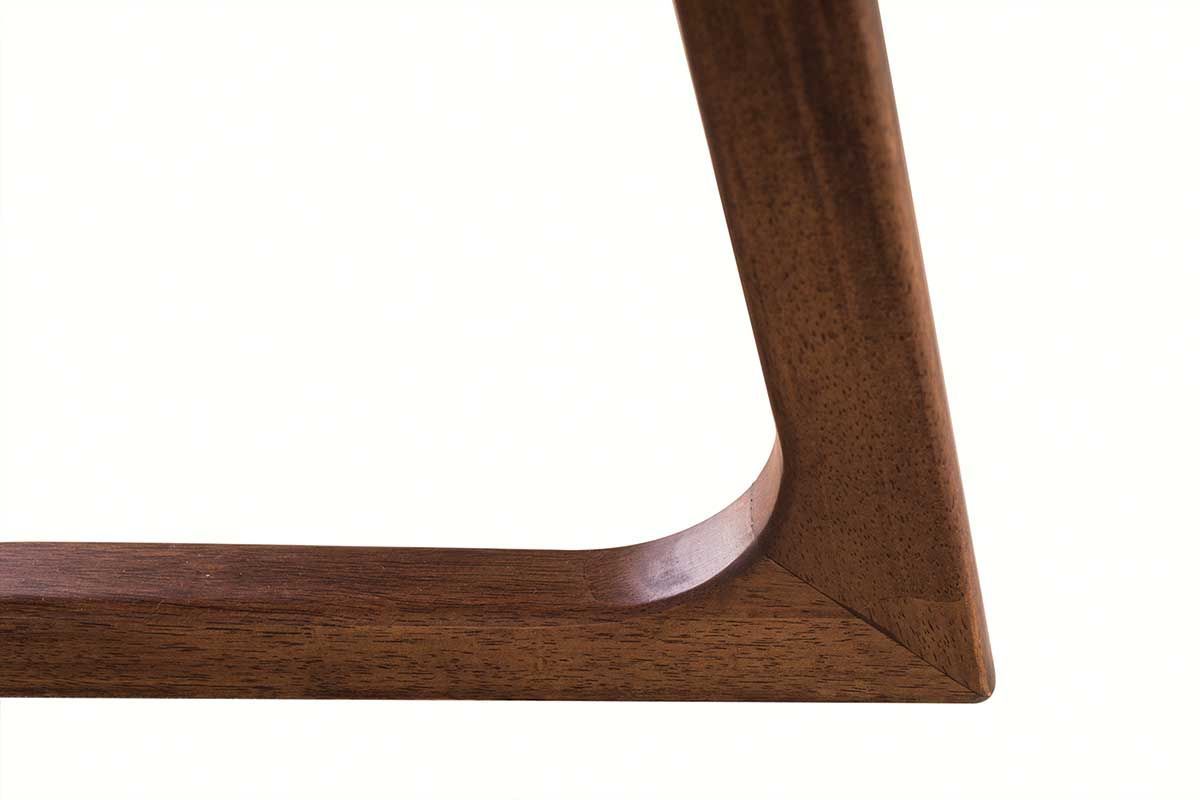 Mesa de comedor dise�o nogal 180cm JUKE