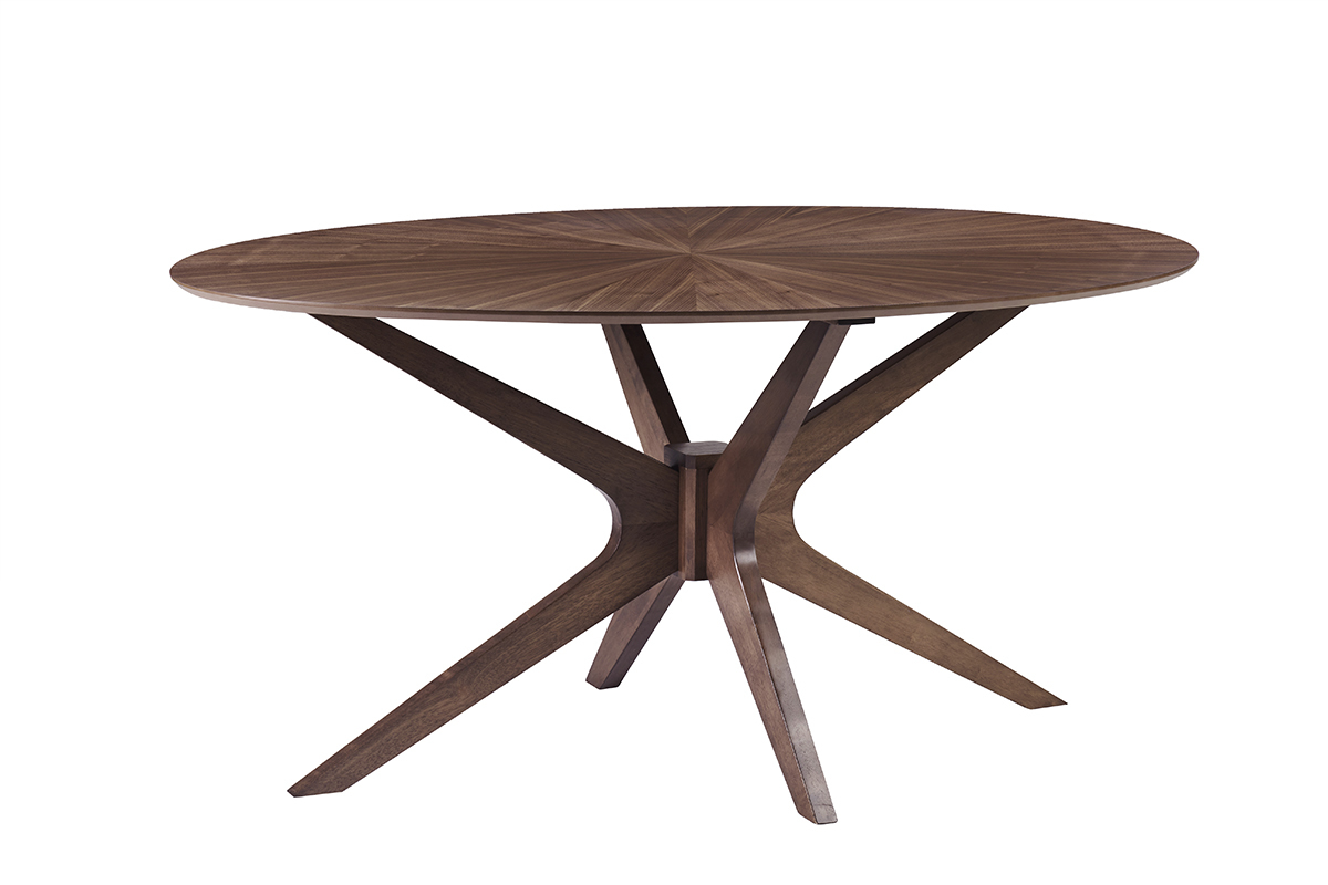 Mesa de comedor ovalada de nogal, base escultural de caucho, vista de 3/4.